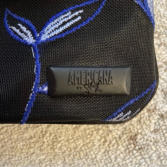 Americana by Sharif Set of 3 Travel Bags in Black and Blue Floral Print - Picture 4 of 8